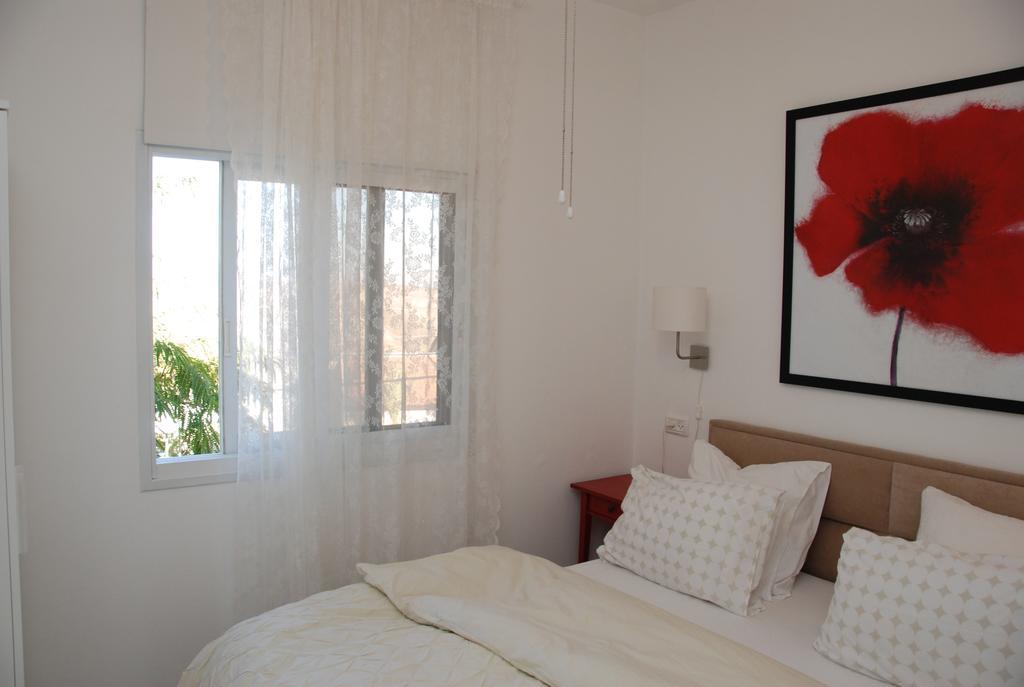 Villa 1000 Αράντ Δωμάτιο φωτογραφία